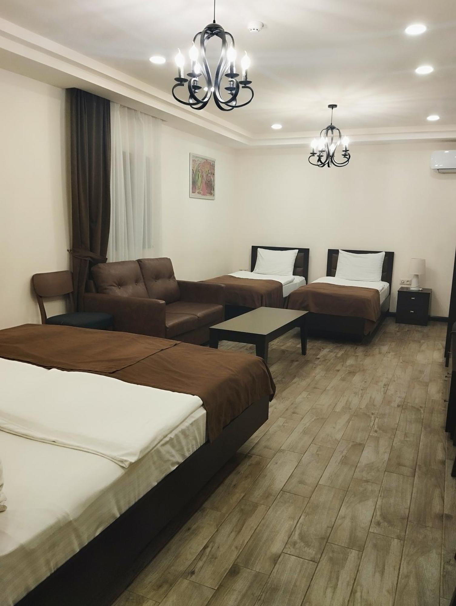Boutique Living Hotel Yerevan Exterior photo